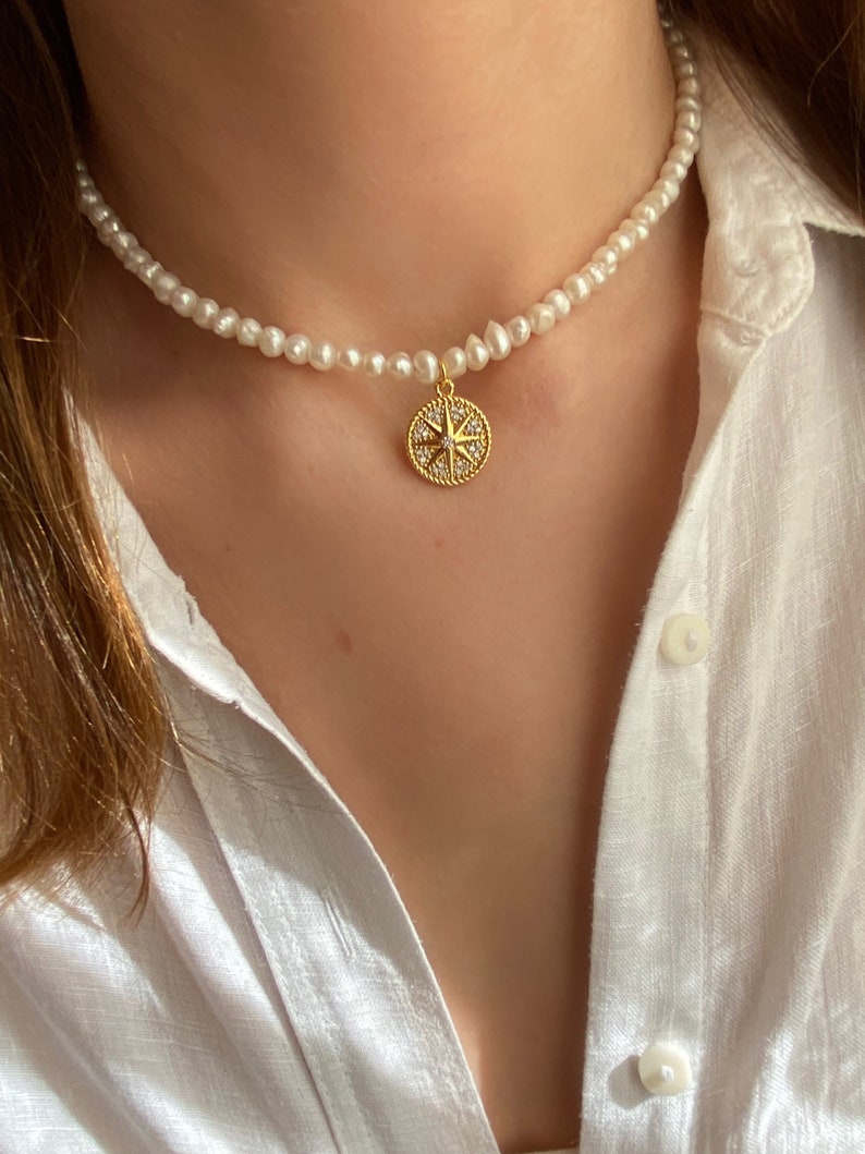 Minimalist Natural Freshwater Pearl Choker with Compass Charm, Pearl Beaded Choker Necklace, College Graduation Gift, Daughter Gift For Her image 2