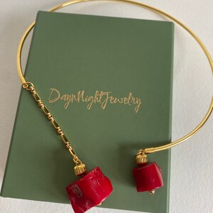 Collier ras de cou en fil de corail rouge, collier goutte de corail, collier tendance élégant, cadeau de vacances unique, bijoux de Noël image 4