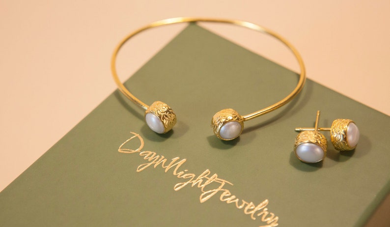 Double Freshwater Pearl Open Cuff Bracelet, White Pearl Gold Bangle, Minimalist Pearl Bracelet, Statement Bracelet, Bridal Jewelry image 2