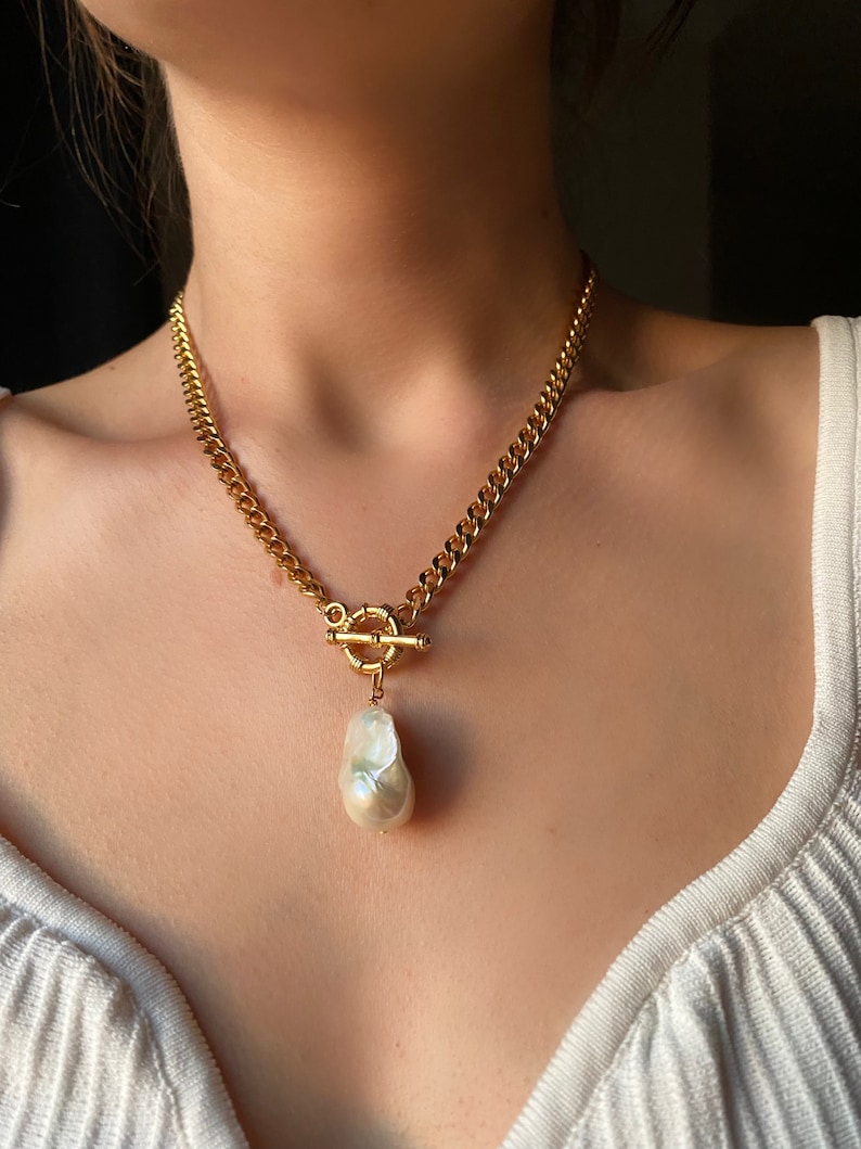 Chunky Freshwater Baroque Pearl Necklace, Gold Cuban Link Chain Necklace, Pearl Pendant, Elegant Necklace, Statement Necklace, Unique Gift image 1