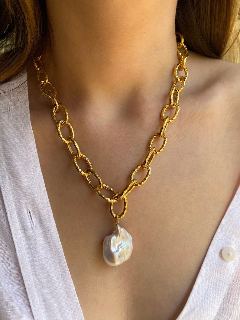 Baroque Pearl Pendant Necklace, Gold Bold Chain Pearl Pendant, Elegant Lariat Necklace, Handmade Pendant, Anniversary Gift For Her image 1