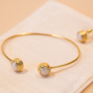 Double Freshwater Pearl Open Cuff Bracelet, White Pearl Gold Bangle, Minimalist Pearl Bracelet, Statement Bracelet, Bridal Jewelry image 5