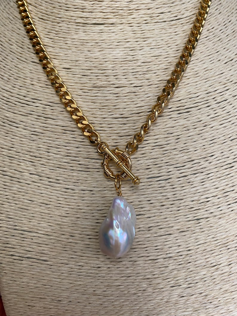 Chunky Freshwater Baroque Pearl Necklace, Gold Cuban Link Chain Necklace, Pearl Pendant, Elegant Necklace, Statement Necklace, Unique Gift image 6