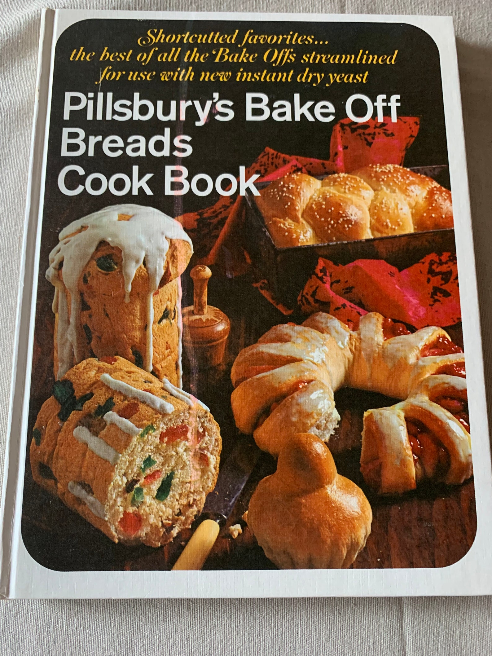 Pillsbury's Bake off Breads Cook Book, 1968 Etsy