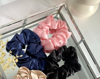 100% Mulberry Silk Hair Scrunchie, Silk Hair Tie,Silk Gift,Hair accessories UK, Bridesmaid, Birthday gift,Pure Silk hair tie, Silk scrunchie