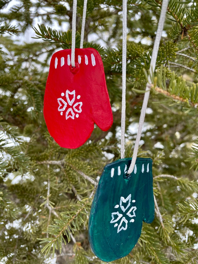 Pair or set of 7 Nordic Christmas decorations handmade with clay then hand painted ornaments festive Scandinavian folk art Nala horse Decor Mittens