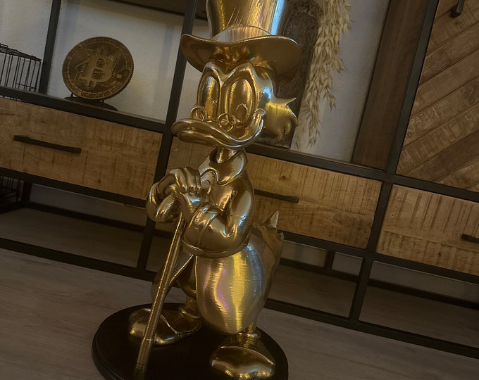 Exclusive Scrooge McDuck of 64 cm in Gold!