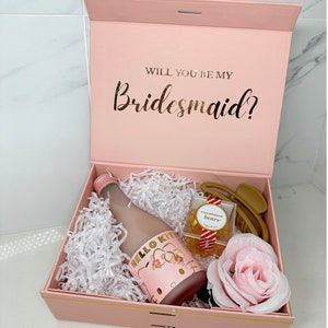 Personalized gift boxes - Bridesmaid boxes / Custom name box / Keepsake box / Gift box / Proposal box