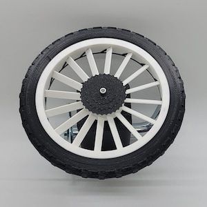 Hitch Spinner - Spinning Mountain Bike Wheel - For 2 Inch Hitch