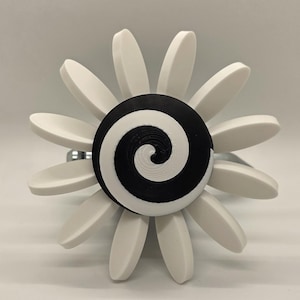 Hitch Spinner - Spinning Black & White Spiral Daisy - For 2 Inch Hitch