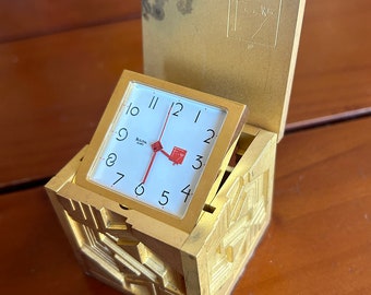 Frank Lloyd Wright Bulova Cube Clock
