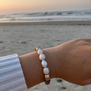 Wood Pearls Beaded Bracelet | Stretchy String Bracelet | Beachy | Boho-Inspired