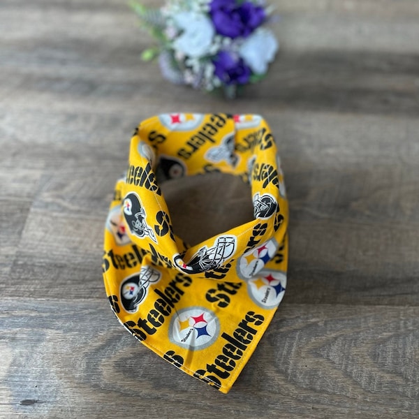 Pittsburgh Steelers Football Reversible Over the Collar Dog Bandana