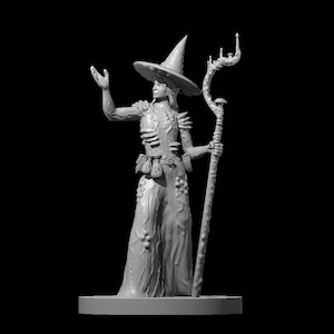 8K Female Elf spore circle druid 1 - role playing DnD character