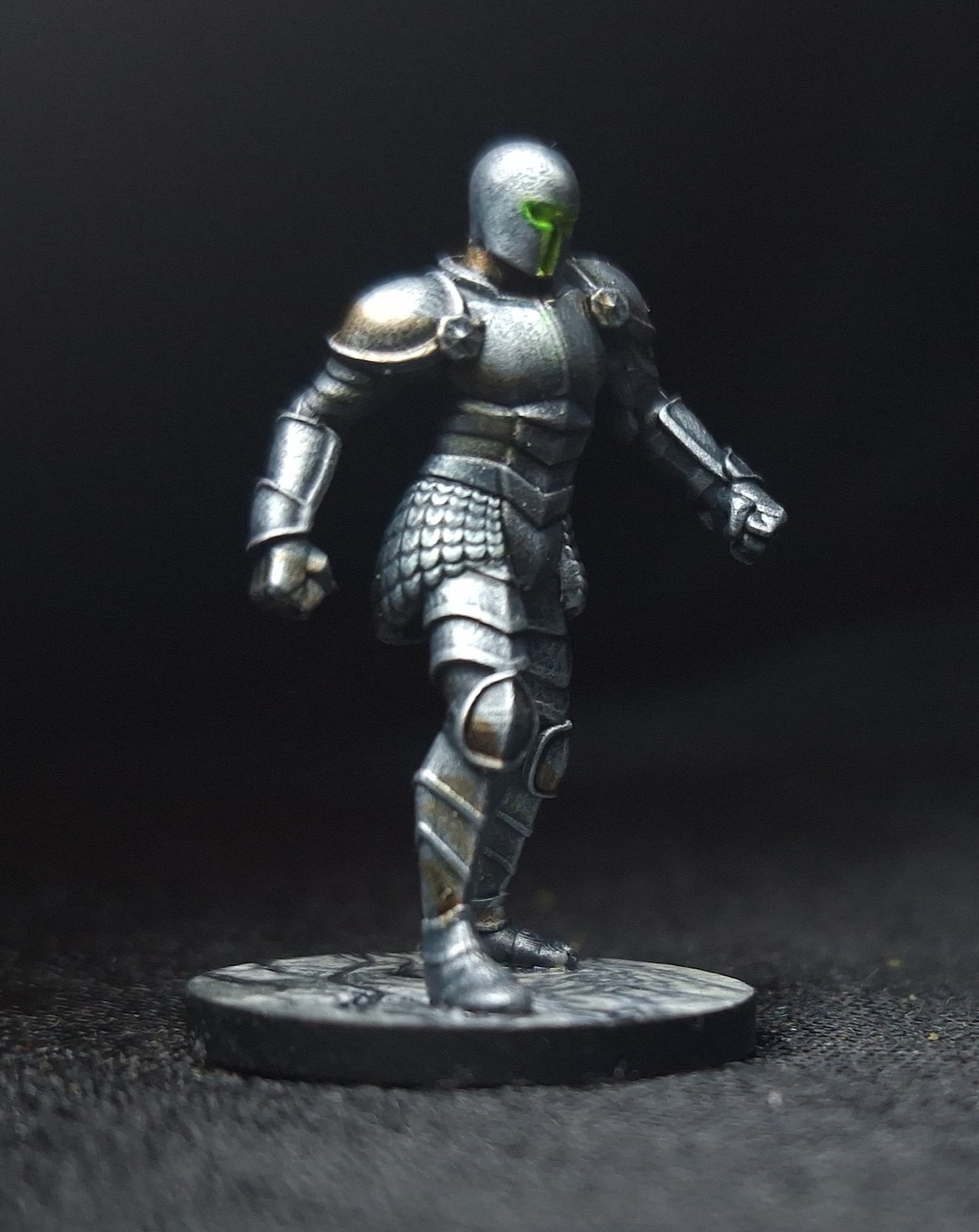 Dungeons and Dragons Painted Animated Armour - Role Playing Dnd ...