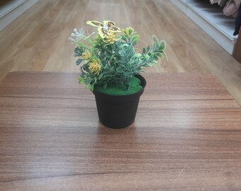 artifi potted plant