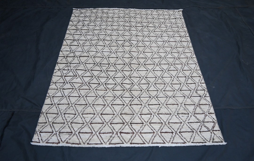 Gorgeous Moroccan Design Hand Knotted Wool Rug - 5'5x4'1 Ft Afghan Boho ...