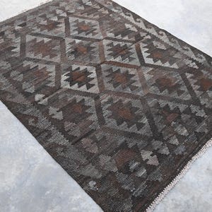 Afghan Black Over Dyed Wool Maimana Kilim - Handwoven 3'6 x 4'8 Ft Geometric Style Kilim Rug - Reversible Area Kilim - Kidsroom, Kitchen Rug