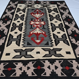 Handwoven Nava Area Kilim Rug - 5&#39;9 x 8&#39;6 Ft South Western Design Navajo Kilim - Afghan Black Silver Wool Kilim - Bedroom, Living room Rug
