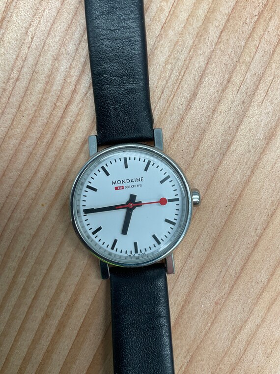Reloj Mondaine vintage de fabricacion suiza en funcionamiento en caja original con folleto del propietario. Clasico de mediados de siglo ENVIOS GRATIS Etsy Espana