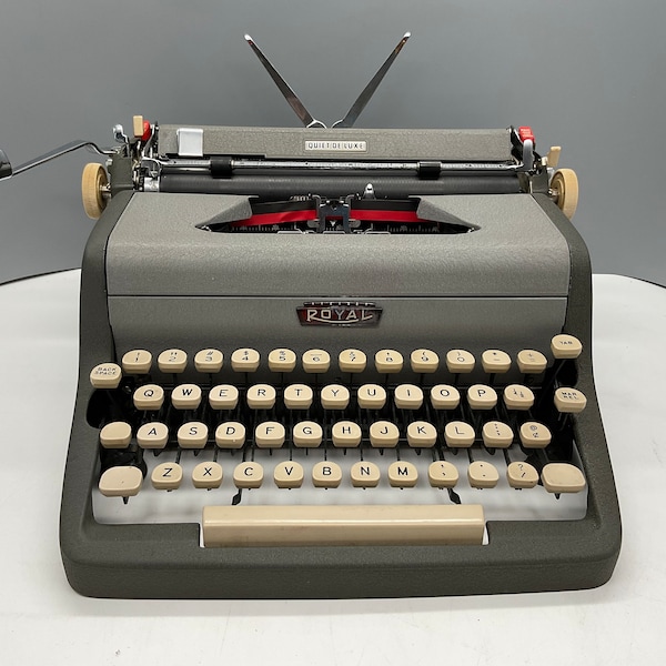 1958 Royal Quiet De Luxe Portable typewriter, Clean as a whistle! Working well! VALENTINES SALE1