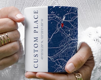 Personalisierte blaue Karte Becher, benutzerdefinierte Koordinaten, Geschenk für die Stadt, Reise-Memory-Tasse, minimalistische Karte, Jubiläumsgeschenk, Einweihungsgeschenk