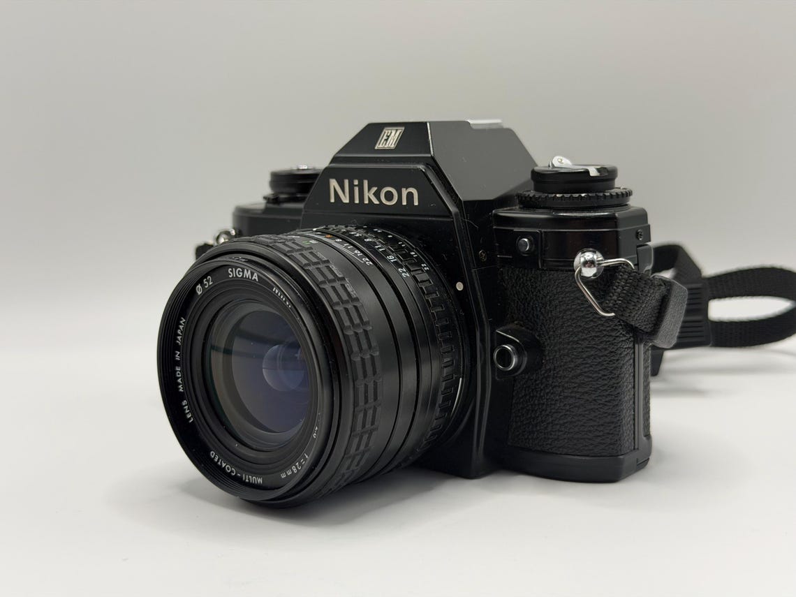 Nikon EM, foto 2 di 5