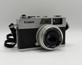Canon Canonet 28 Vintage 35mm rangefinder camera