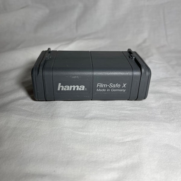 Hama Film-Safe X peut contenir 4 films 35 mm