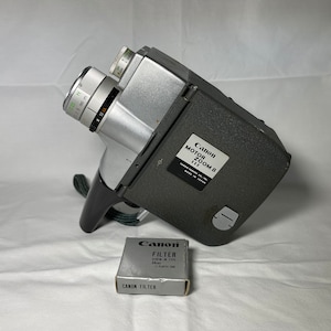 Canon Motor Zoom 8 EEE 8mm Film Camera 1960’s With Accessories