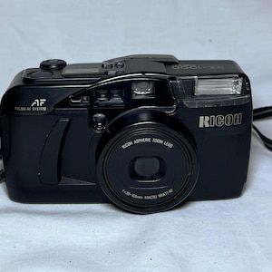 Ricoh RZ-1000 Date Vintage 70’s Point And Shoot