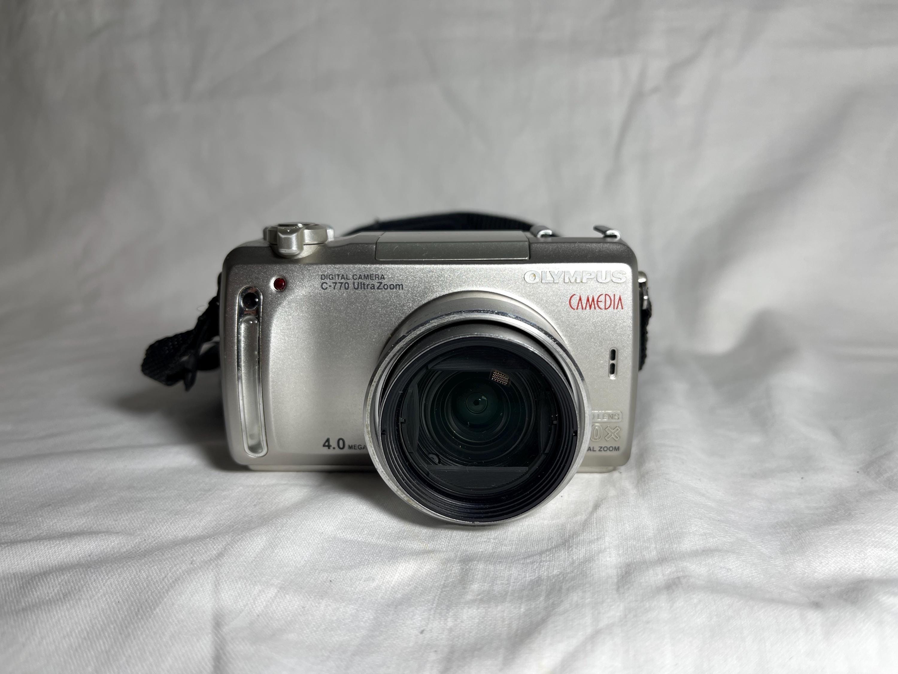 Olympus CAMEDIA C-770 Ultra Zoom10xケース付き Olympus C-770 Movie, with MPEG-4: Digital Photography Review