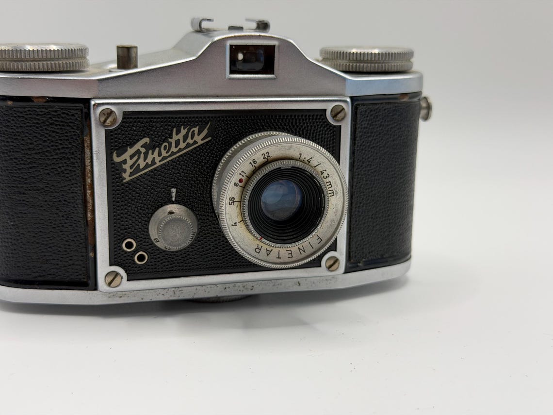 Finetta IV vintage compact camera for 35mm film, foto 3 di 5