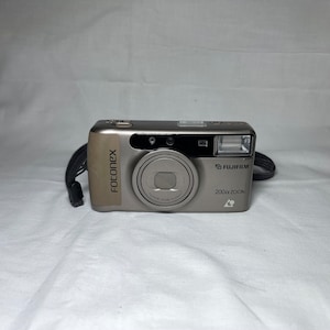 Fujifilm Fotonex 200ix Zoom vintage point and shoot for APS film