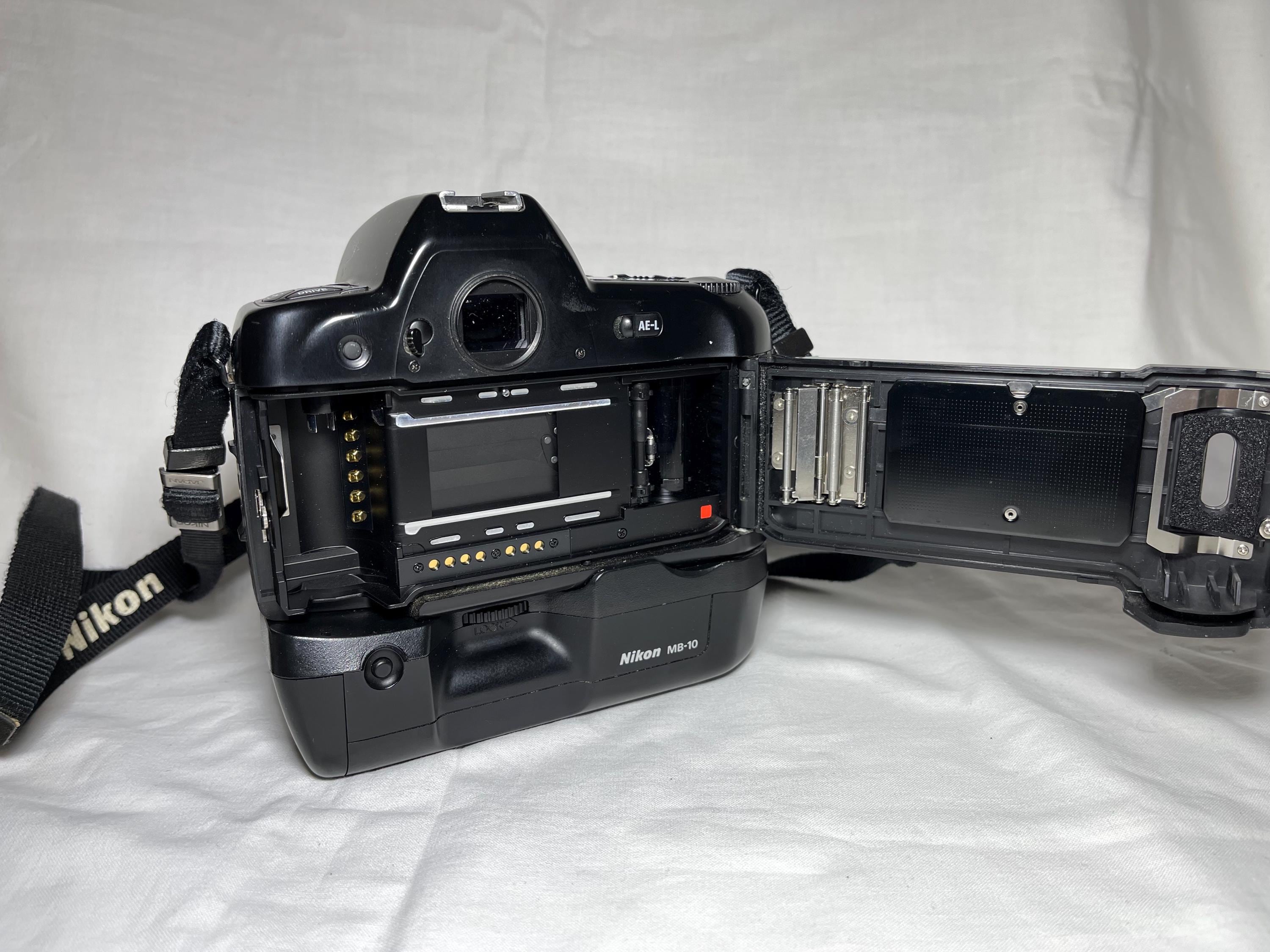 Nikon F90X 一眼レフカメラ MB-10付き 実写作例あり カメラ Nikon F90X