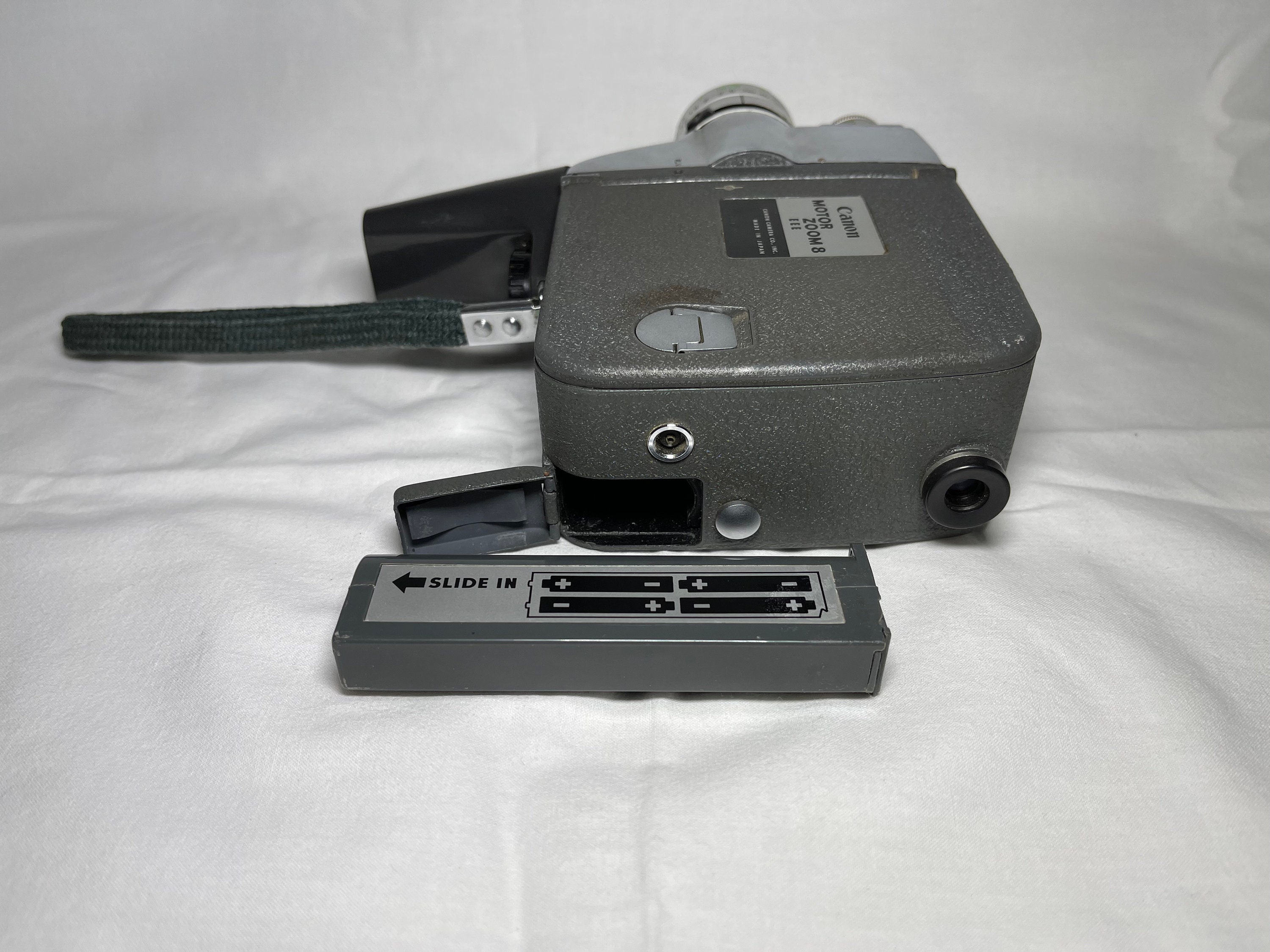 1962年製品そCanon Motor Zoom B 8E フィルムカメラ Canon Motor Zoom 8 EEE 8mm Film Camera 1960's With