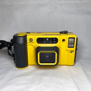 Minolta Weathermatic Dual 35 Sturdy Vintage Point and Shoot Camera