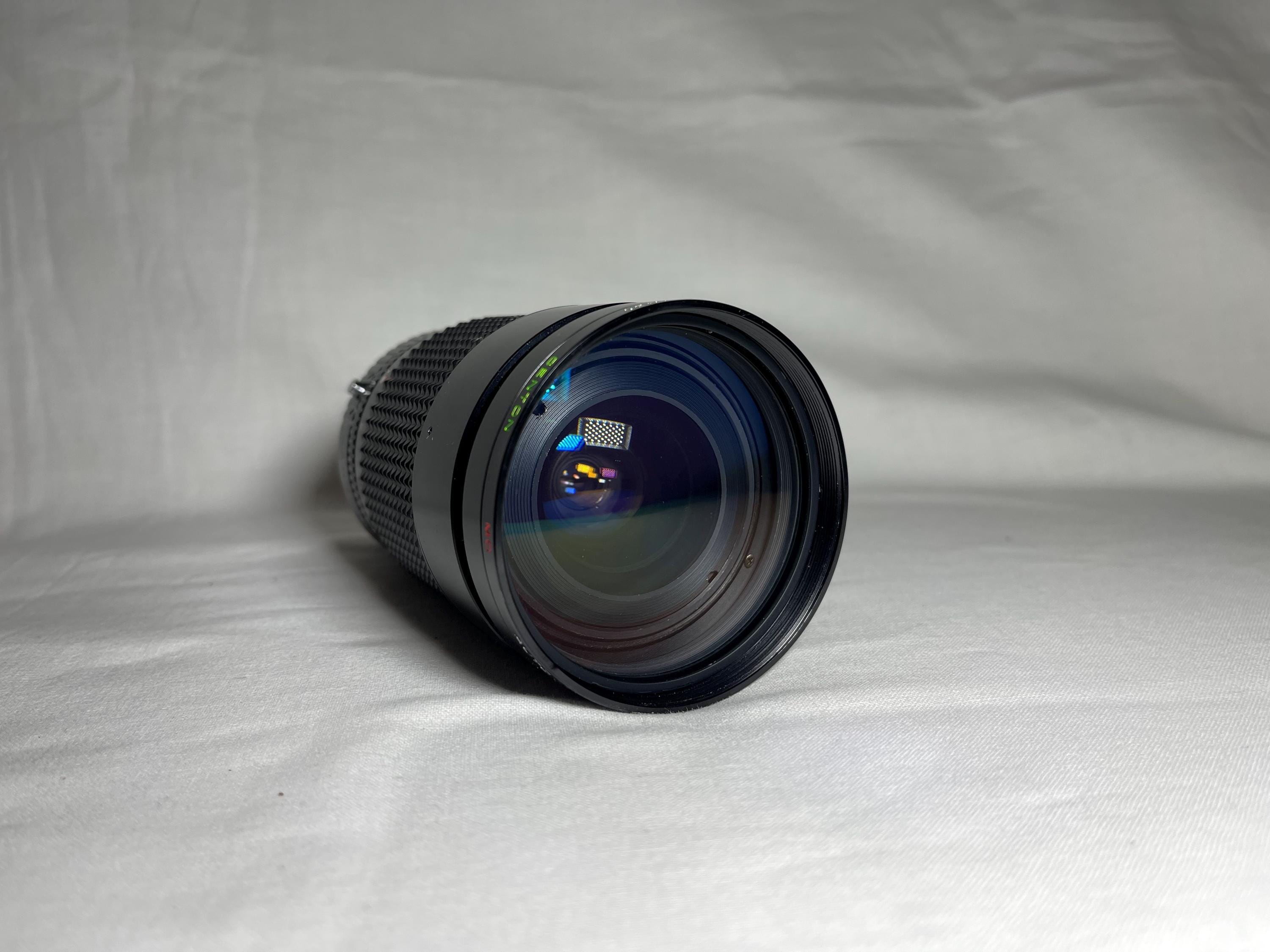 Centon Super Zoom 1:4.0-5.6 28-200 mm ビンテージズームレンズ