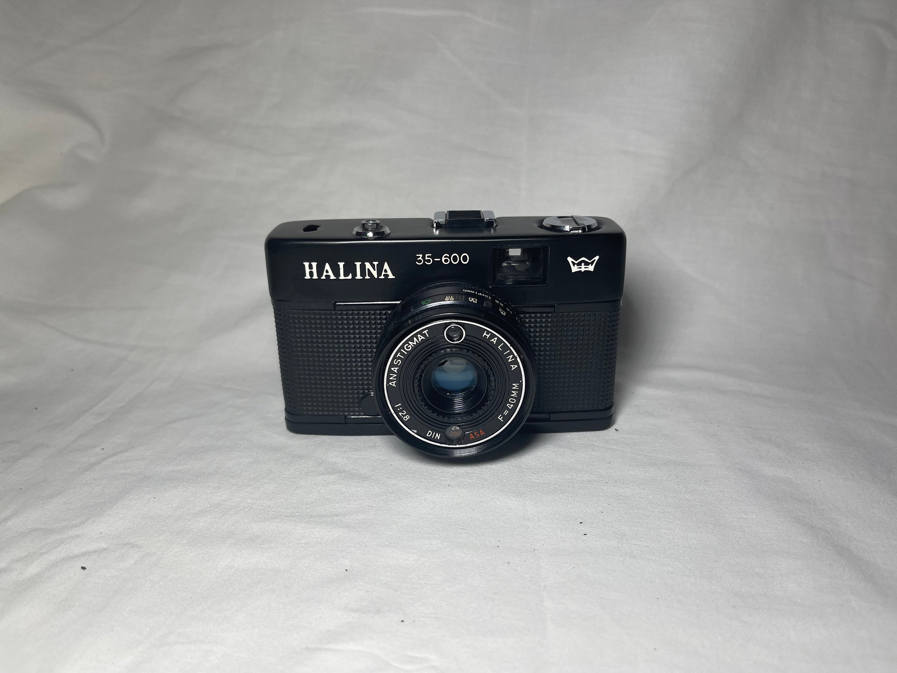 Halina 35-600 vintage 35mm viewfinder camera