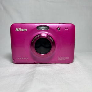 Nikon Coolpix S30 vintage y2k digital camera