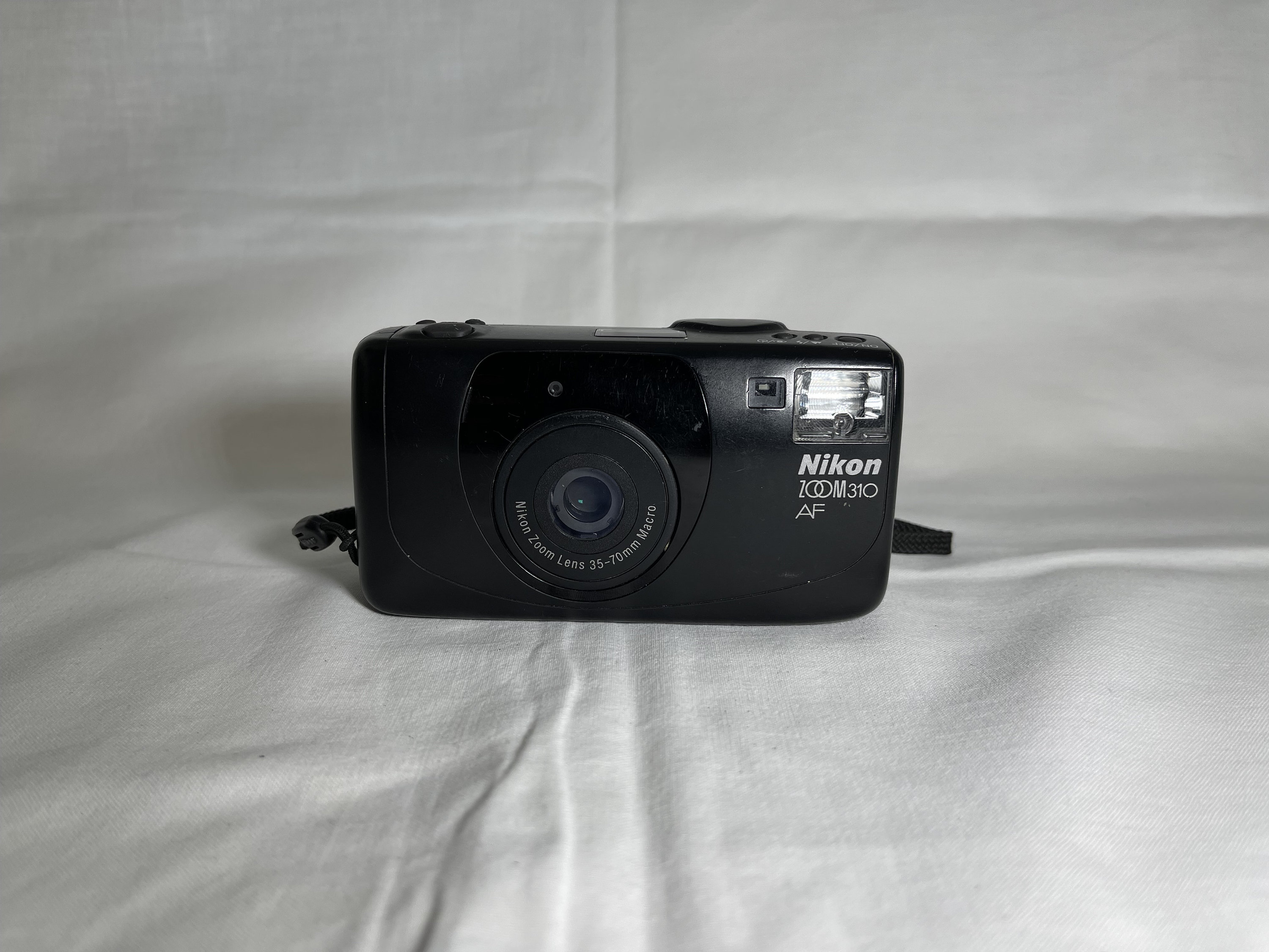 NIKON　ZOOM310 AF VINTAGE Vintage Nikon Zoom 310 AF Panorama/ Quartz Date Compact 35mm