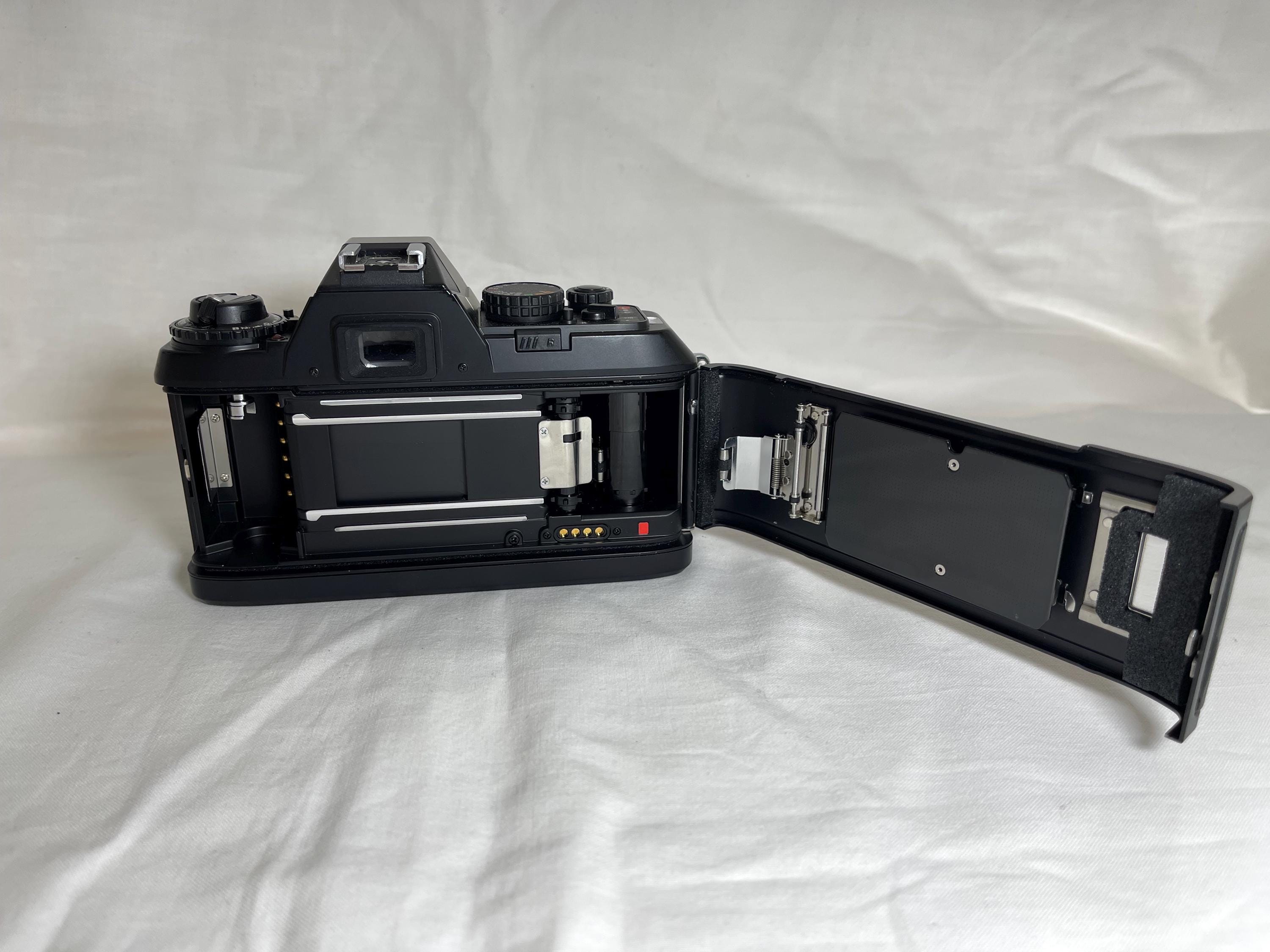 Appareil Photo Argentique Nikon F-301 - Pour Pièces Détachées / Ne Fonctionne Pas - Argenté