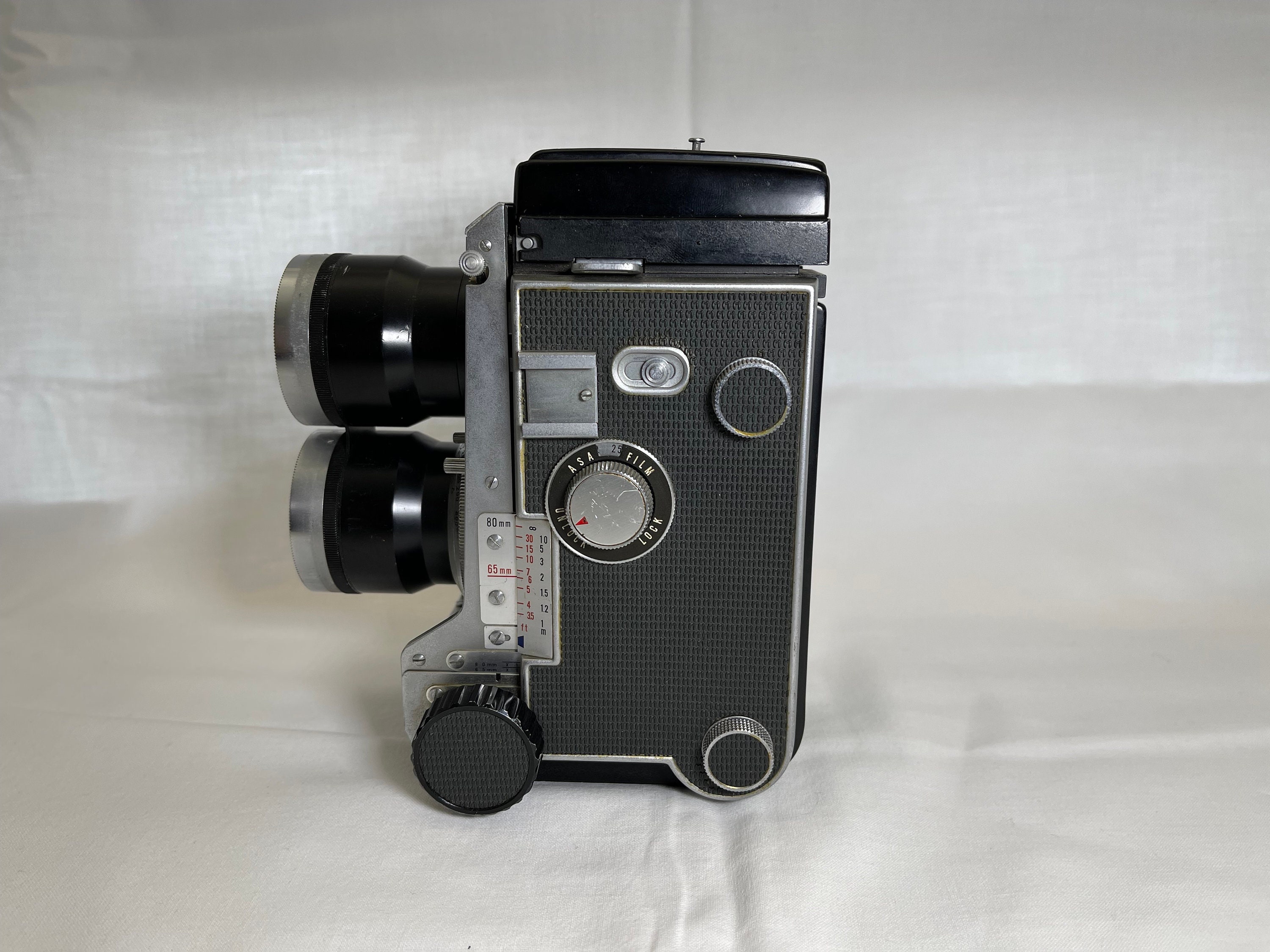 マミヤ C3 プロフェッショナル 中判二眼レフカメラ（135mmレンズ付き