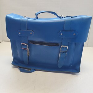 Mallette bleu vintage