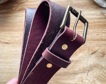 HANDMADE LEATHER BELT | Canadian-Made Leather and Brass Belt 1.5” Dress Belt | Full Grain Cowhide Leather | Gift for Men and Women