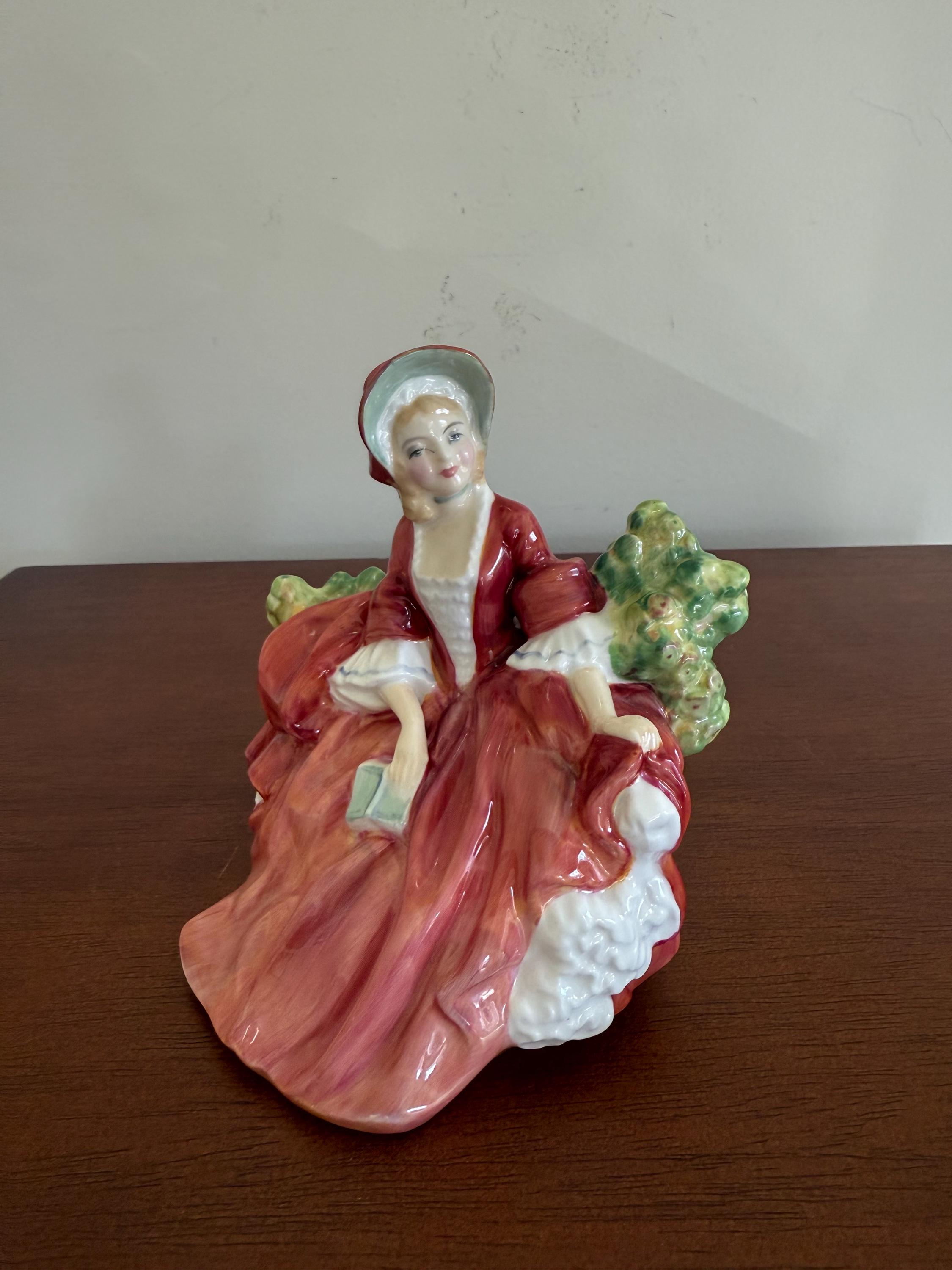   ロイヤルドルトンLydia Vintage Royal Doulton 