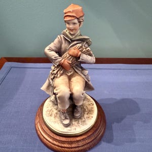 Vintage İtaly Capodimonte Bruno  Merli Figurine.