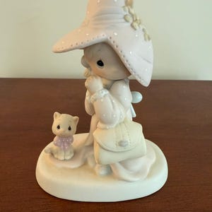 Precious Moments “To A Very Special Mom” Figurine