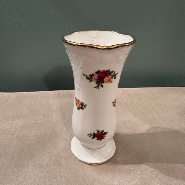 Royal Albert Old Country Roses Vase