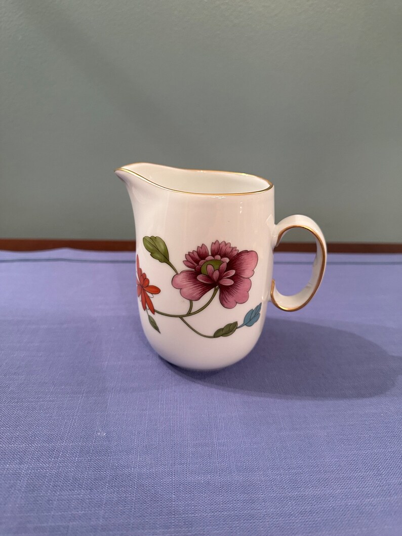 Royal Worcester Astley Porcelain floral Pitcher Creamer. zdjęcie 1